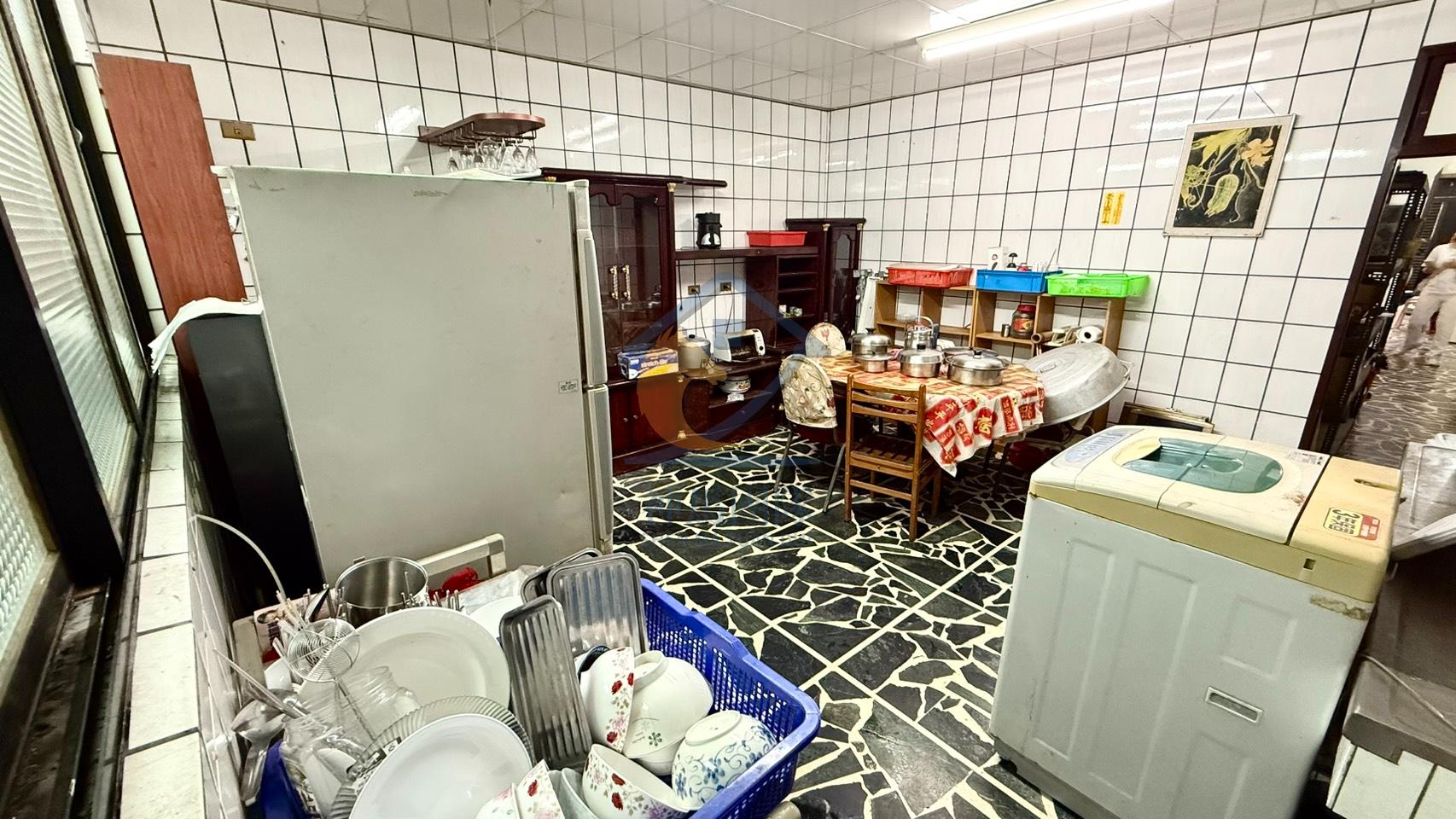 青埔買房買屋 中壢交流道旁大地坪透天