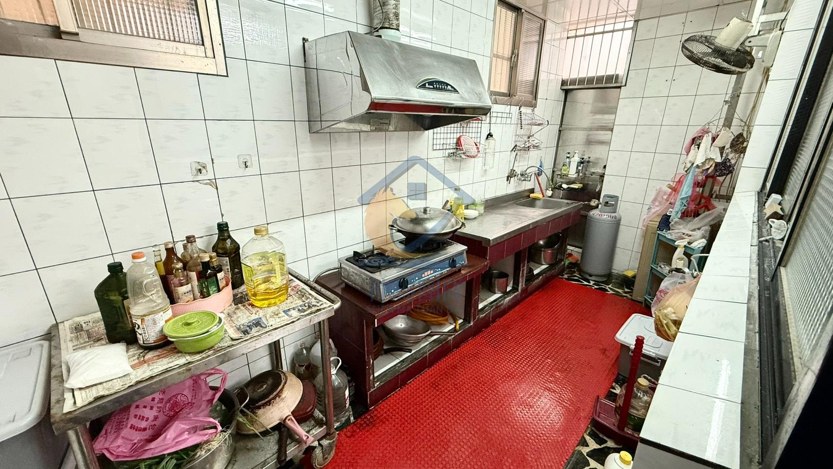 青埔買房買屋 中壢交流道旁大地坪透天