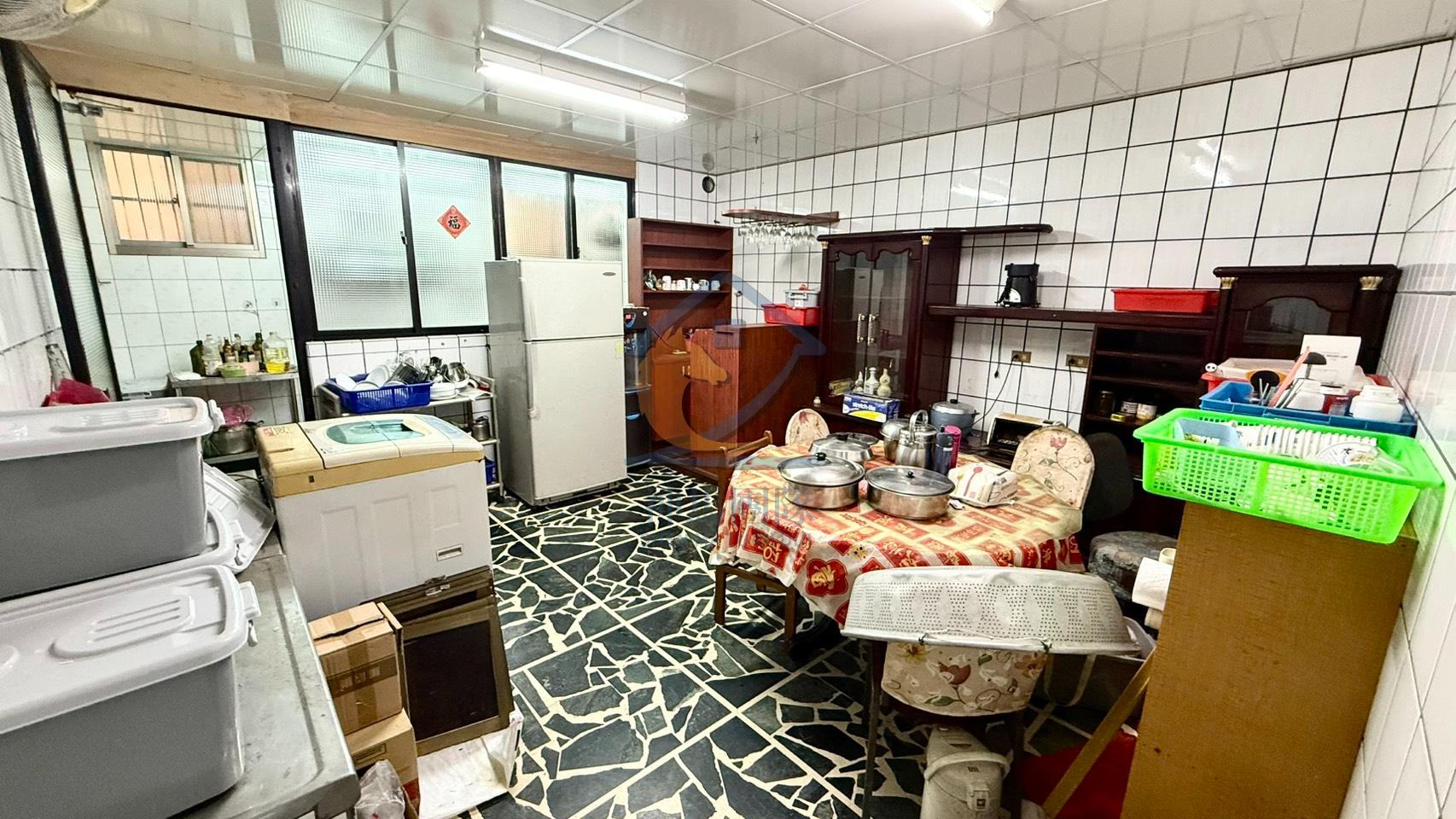 青埔買房買屋 中壢交流道旁大地坪透天