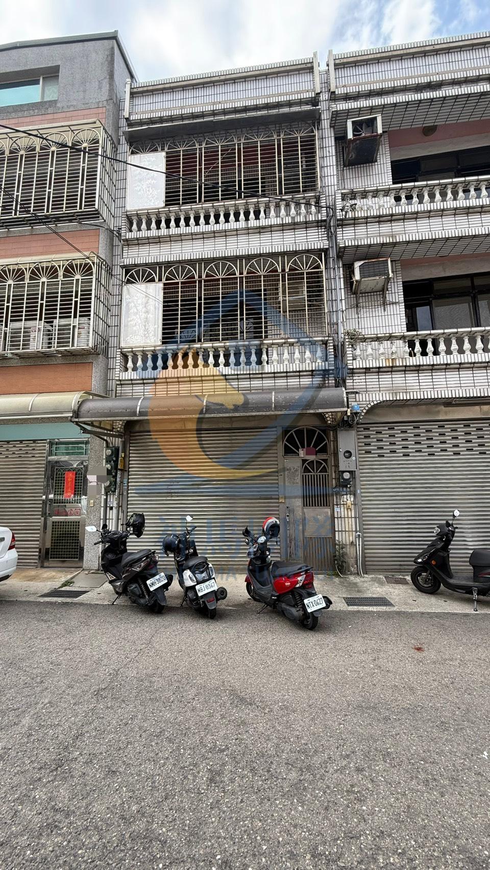 青埔買房買屋 中壢交流道旁大地坪透天